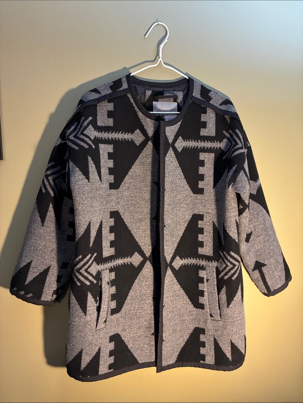 Vero Moda Black & Gray Geometric Knit Jacket